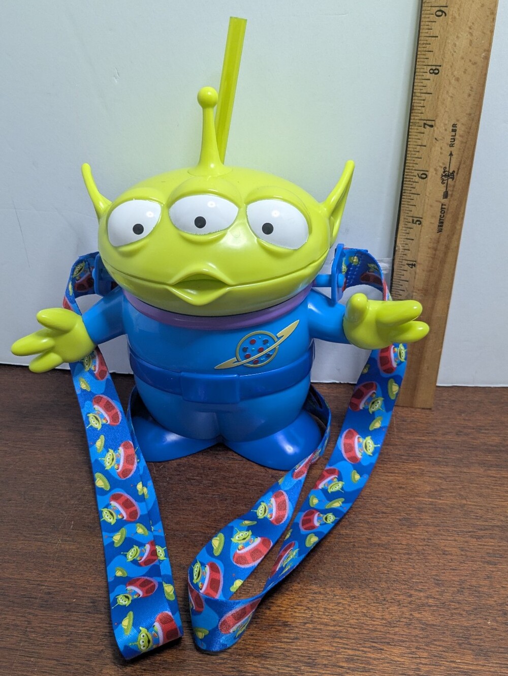 Disney Parks Disneyland Tomorrowland Toy Story Little Green Man Alien Sipper Cup